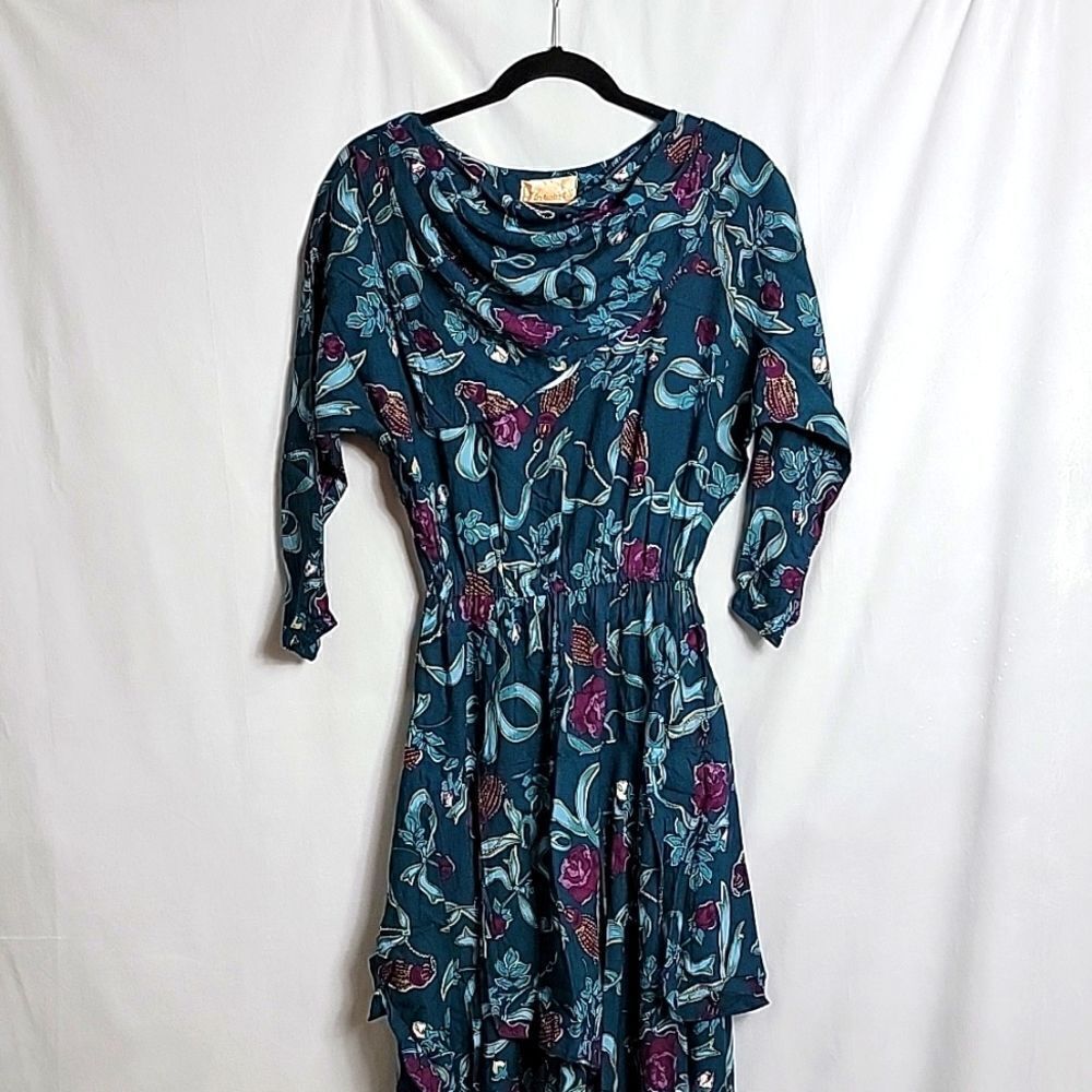 SUN COUNTRY TOGS.. vintage country, western dress..